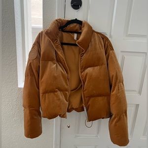 XS fabletics Wander Velour Cropped Puffer Jacket